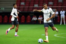 中汲取力量 中汲取力量